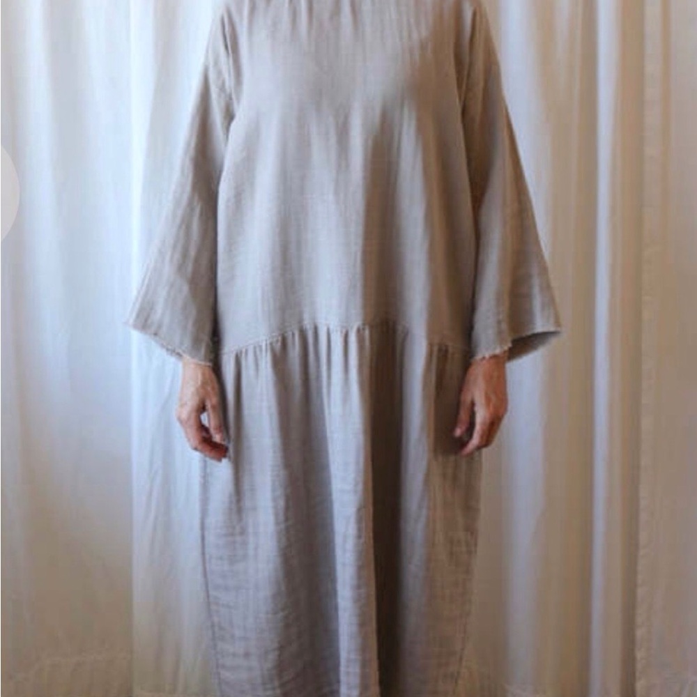 Black Crane Easy Dress In Light Stone